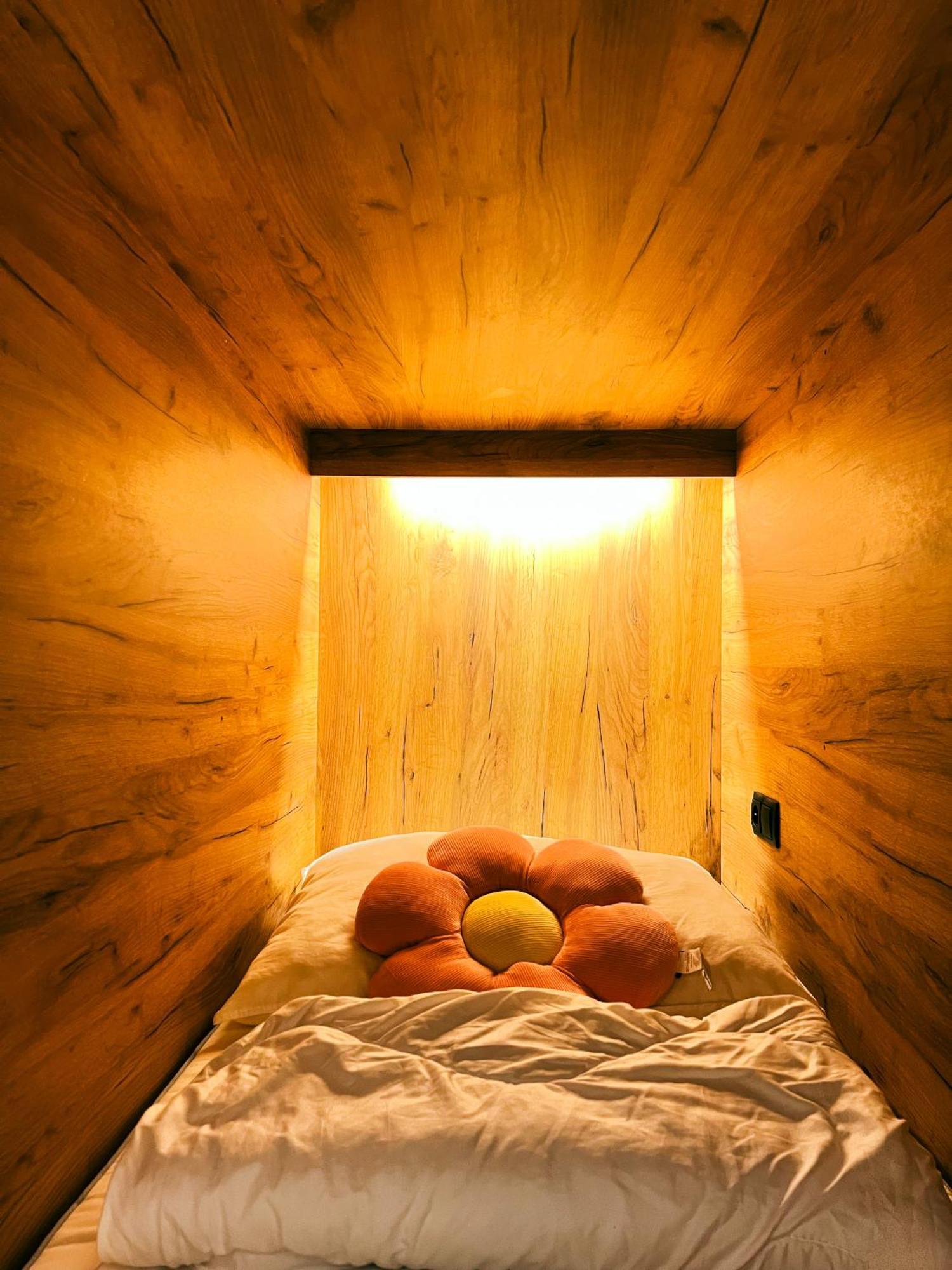 Capsule hotel Urbanpods Solo By Urbankey *